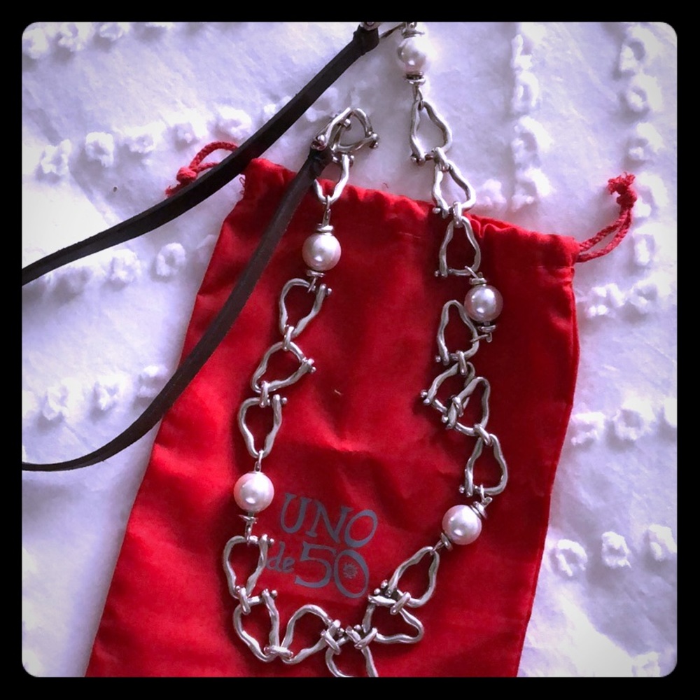 Uno de 50 Perla Mosqueta Necklace